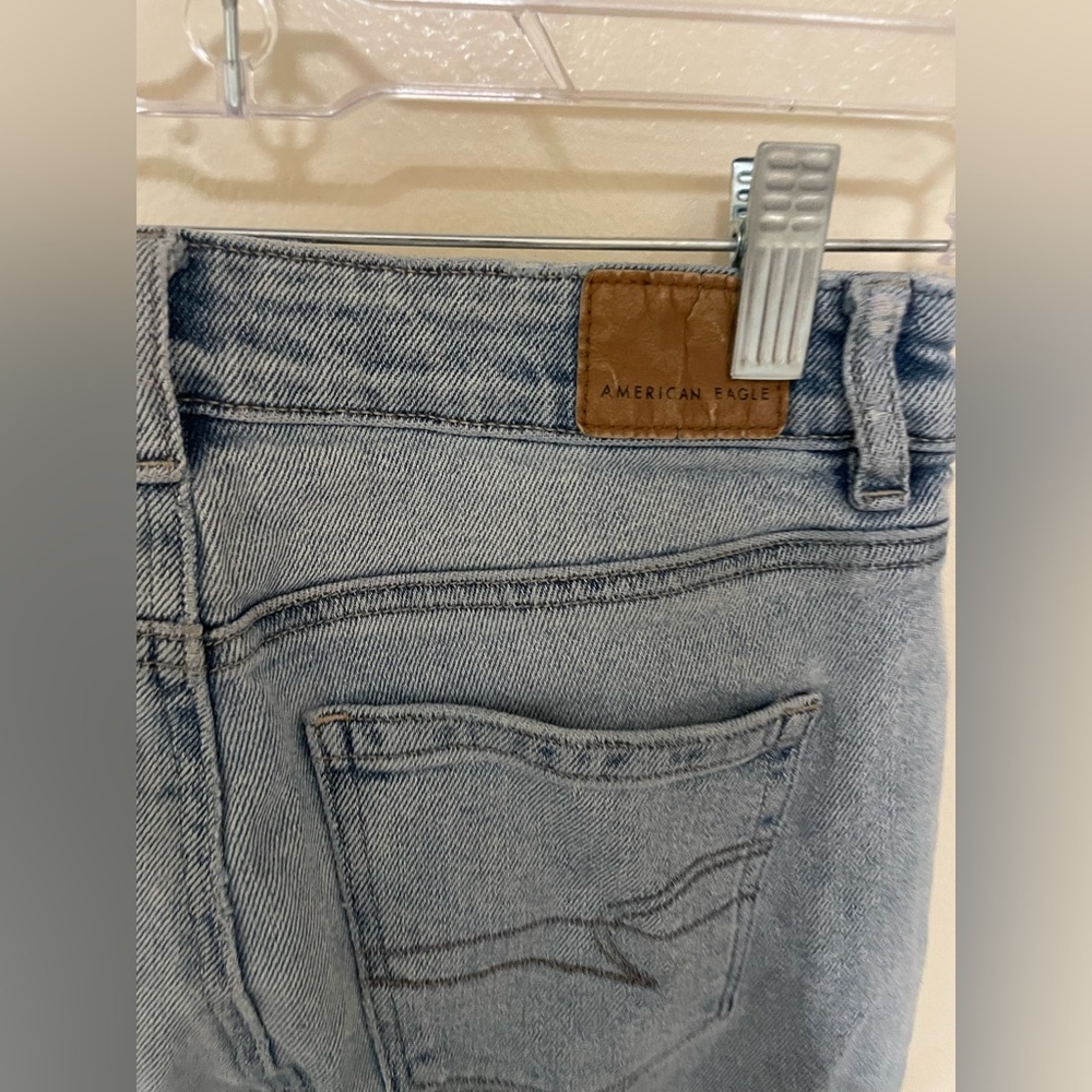 ✨Women’s American Eagle Jeans Mom Straight Stretch Jeans Size 0 - Picture 10 of 12